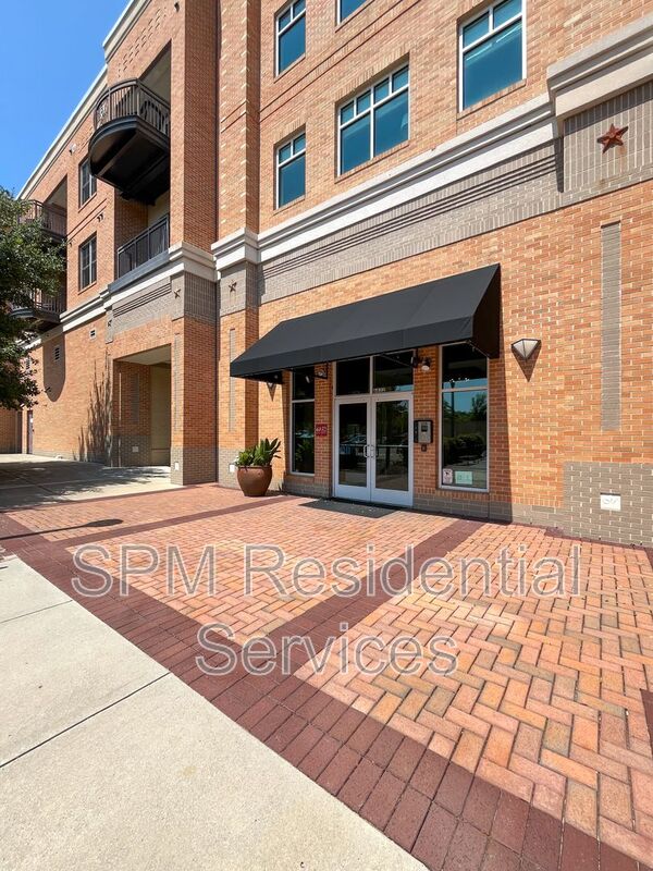 Wilmington House: 6832 Main Street
