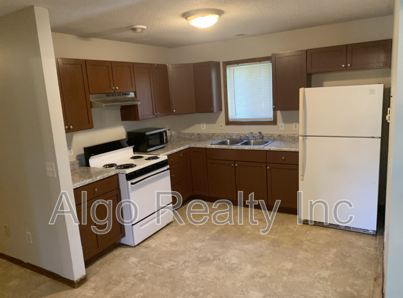 Minneapolis House: 2101 Bryant Ave N