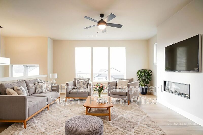 Estacada House: 2659 NE Justus Ave