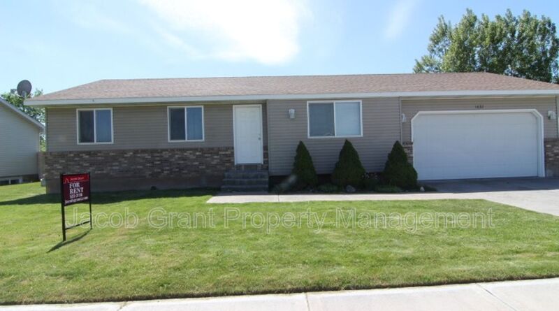Ammon House: 1632 Wildwood Lane