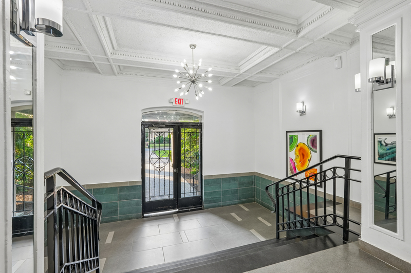 East Orange Condo: 120 S Harrison St - Apt - 28