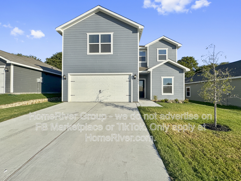 Dallas House: 4233 Lava Forest Dr