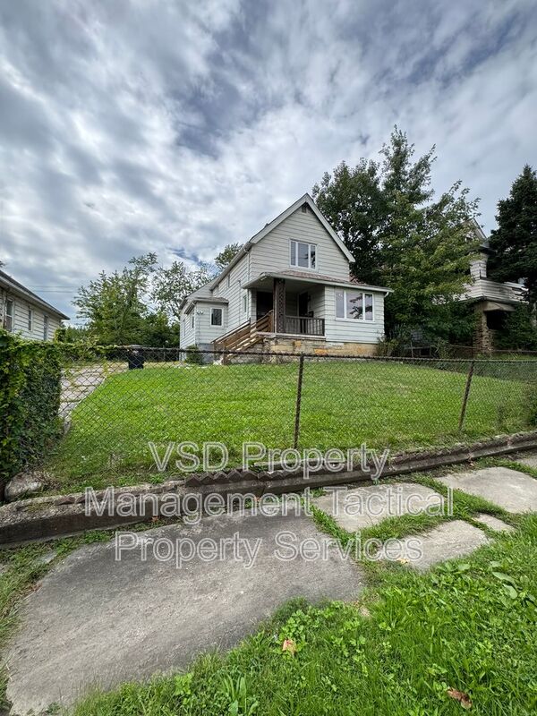 Cleveland Condo: 3408 E 140 St