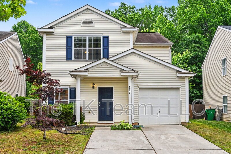 Charlotte House: 8942 Chalkstone Road