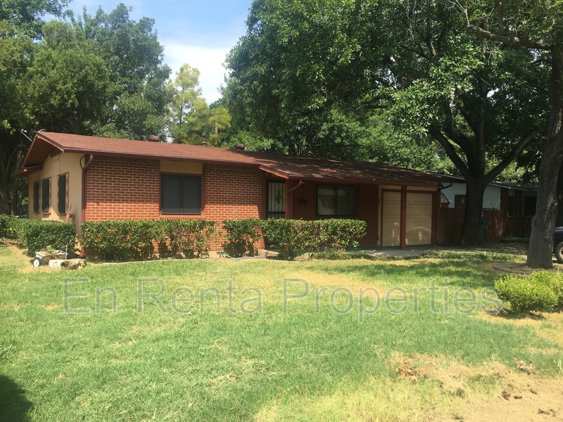 Arlington House: 1414 Lackland St