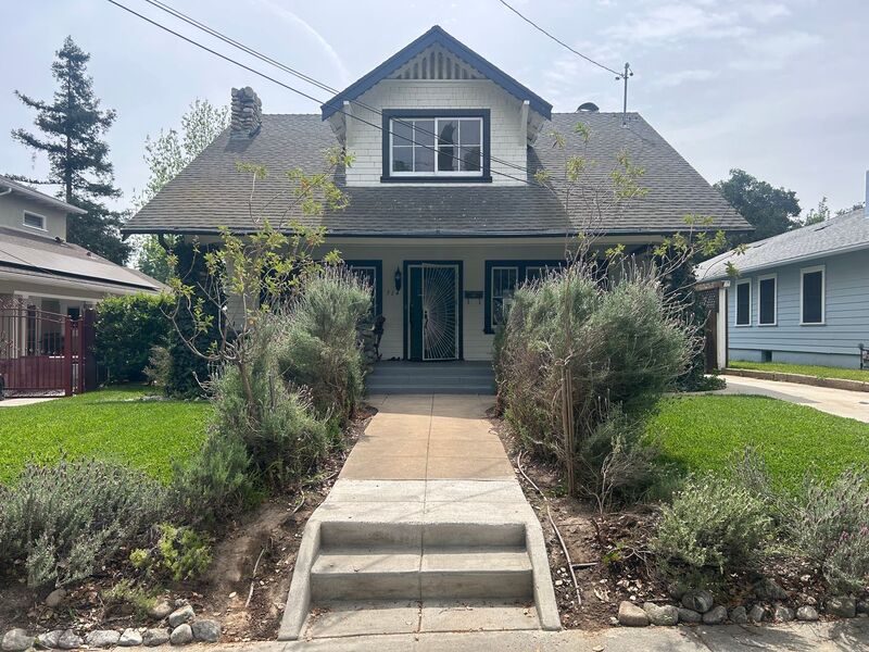 Pasadena House: 514 E Howard St