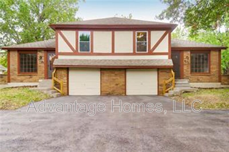 Olathe Condo: 1423 E Haven Ln Olathe