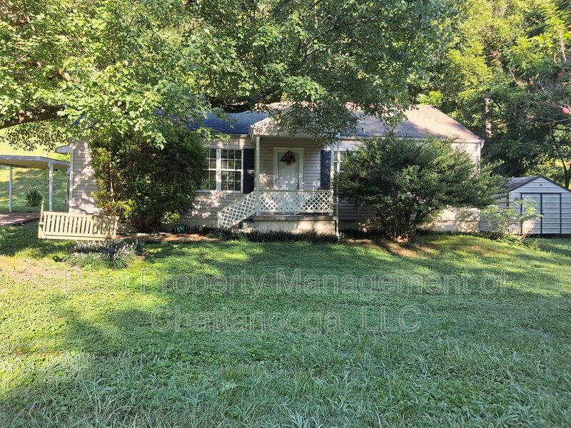 Rossville House: 133 Hogan Rd