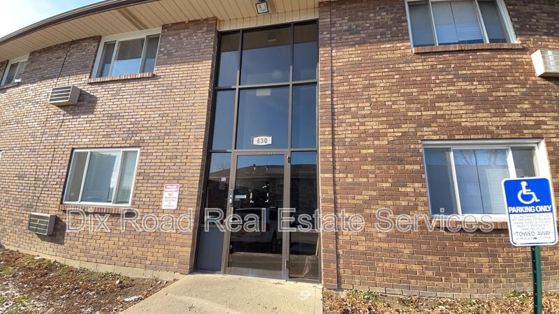 Xenia House: 430 Bellbrook Ave