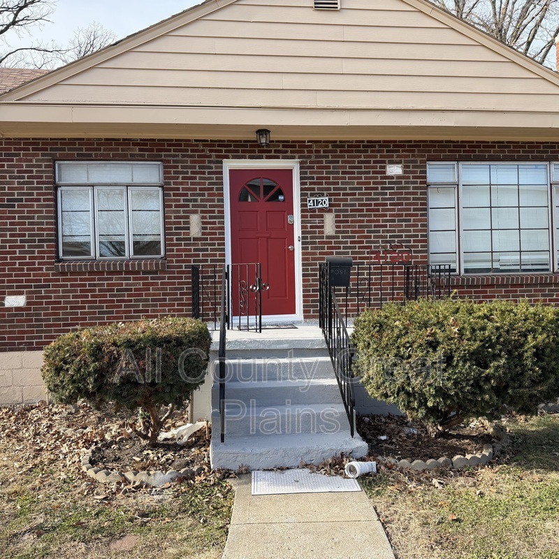 Kansas City House: 4120 Adams St