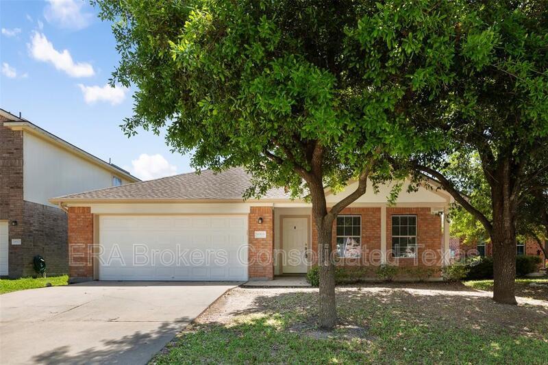 Pflugerville House: 18513 Silent Water Way