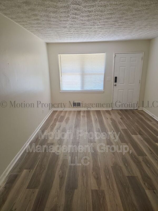 Atlanta House: 1595 Carlisle St NW