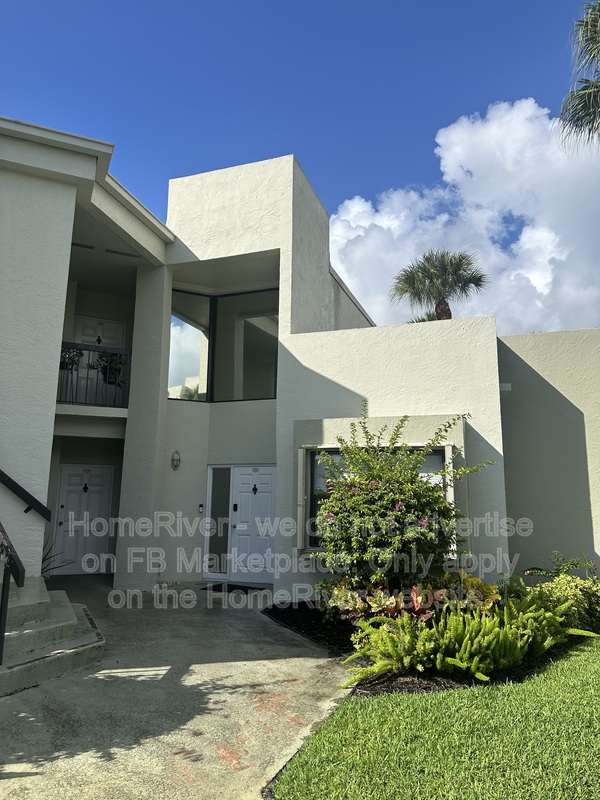 Boca Raton House: 6418 La Costa Dr