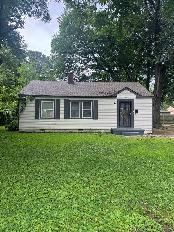 Memphis House: 2853 Sage Rd