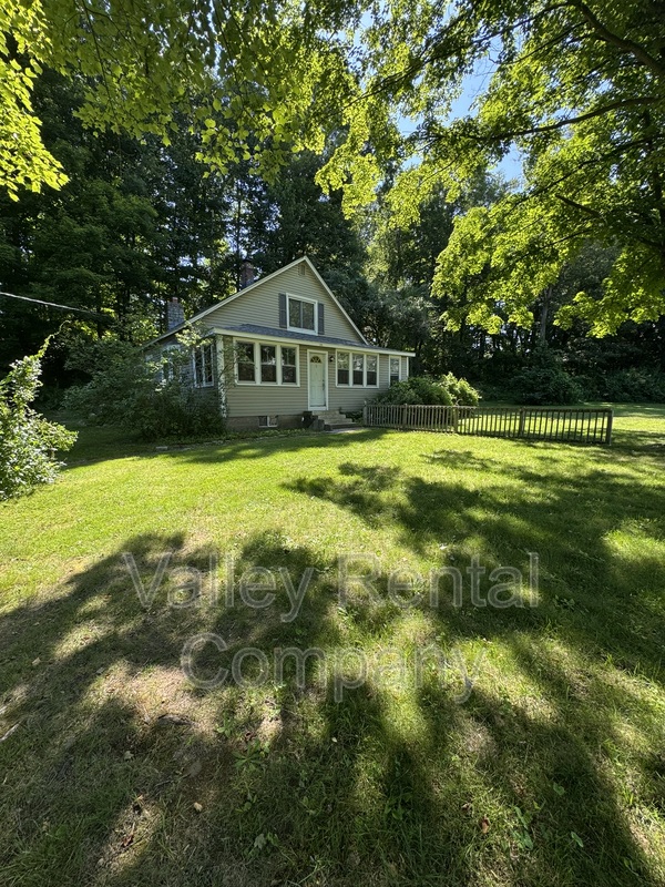 Sunderland House: 180 Amherst Road