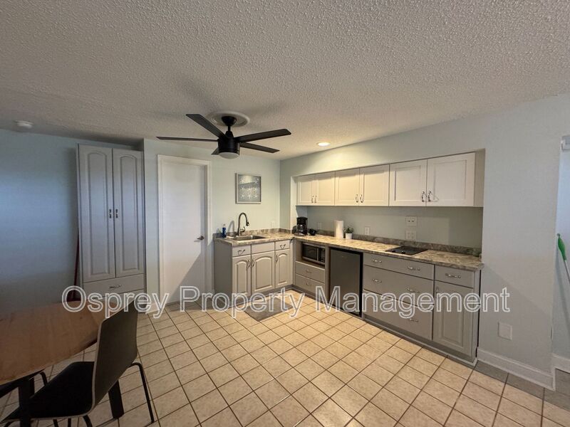 Charming Mother-In-Law Suite With direct beach access