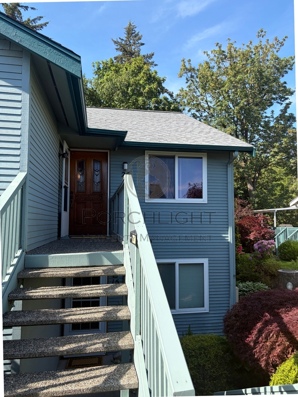 Lynden Condo: 107 Fairside Drive