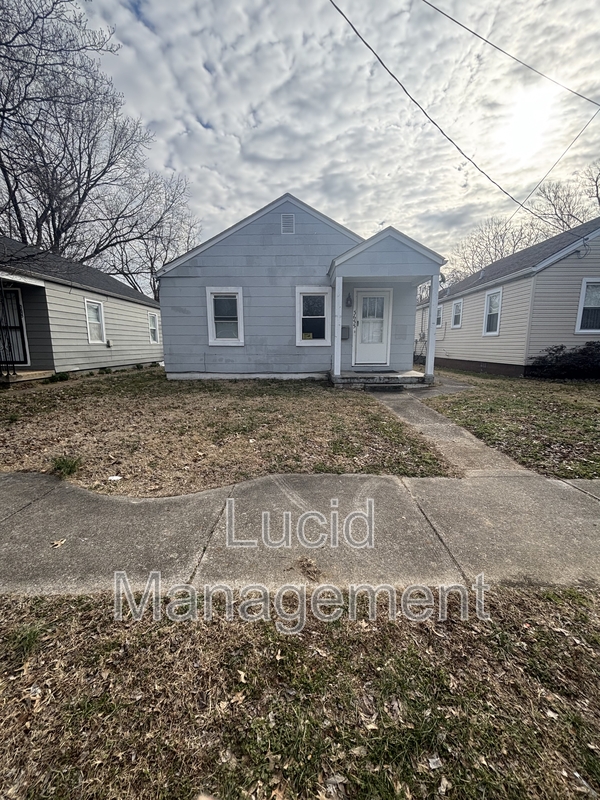 Louisville House: 3655 Parthenia Avenue