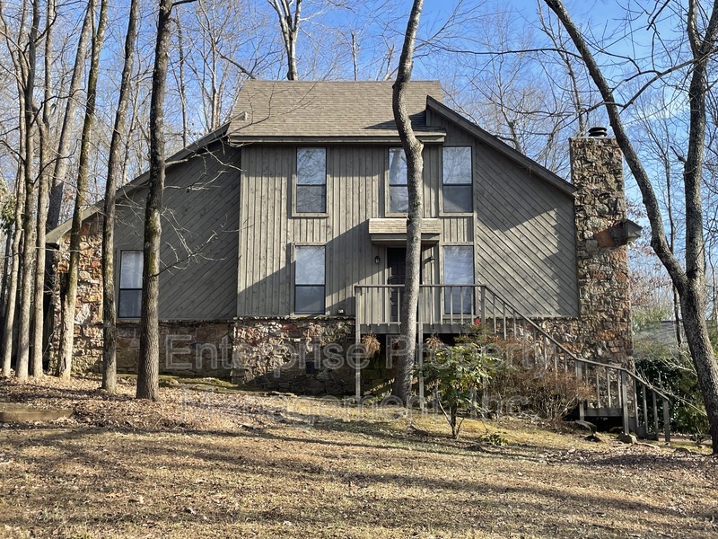 Cordova House: 384 Sherburne Cv
