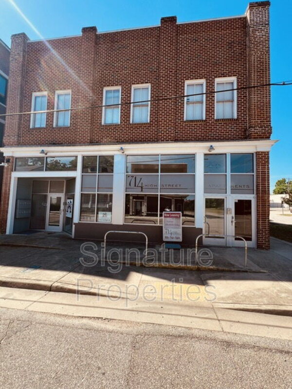 Petersburg Condo: 714 High St