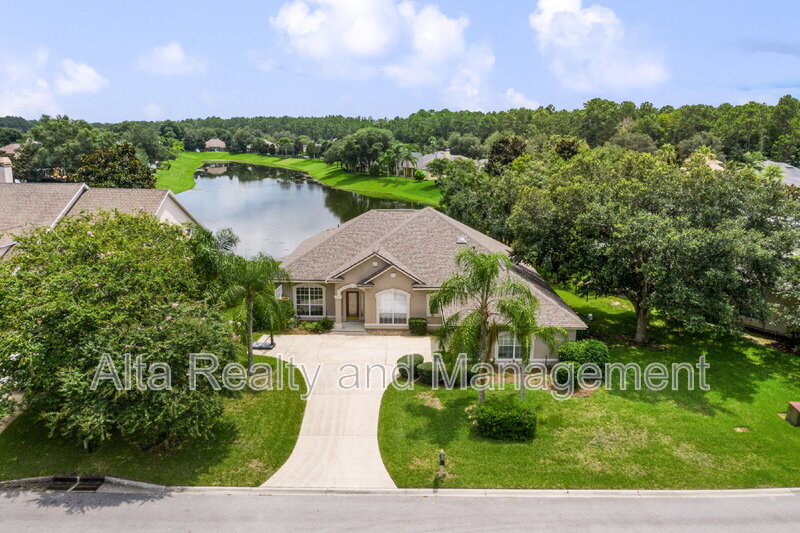 Saint Johns House: 1228 Loch Tanna Loop