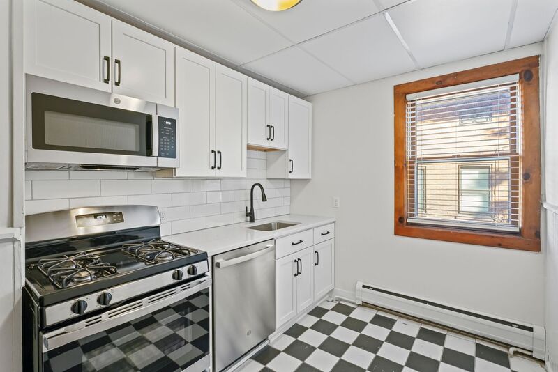 Saratoga Springs Condo: 33 Franklin St