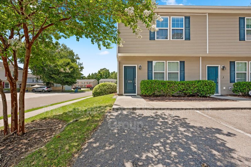 Ladson Townhome: 1034 Lexi Court