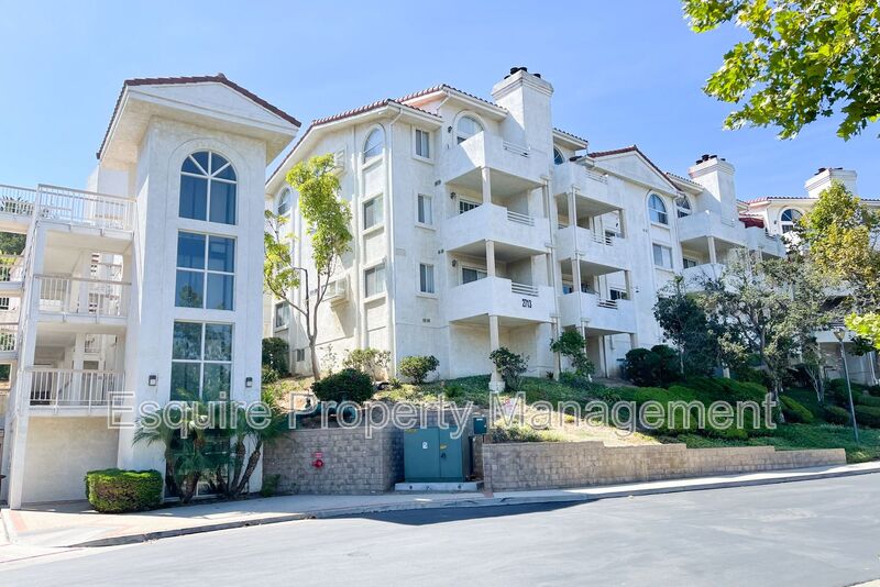 CAMARILLO Condo: 2713 ANTONIO DRIVE