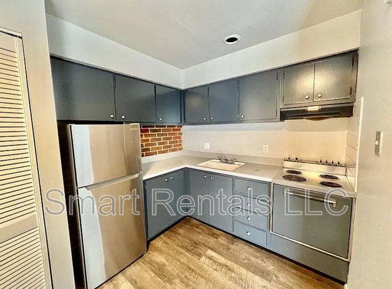 Affton Condo: 9971 Chateau Roi Drive - A