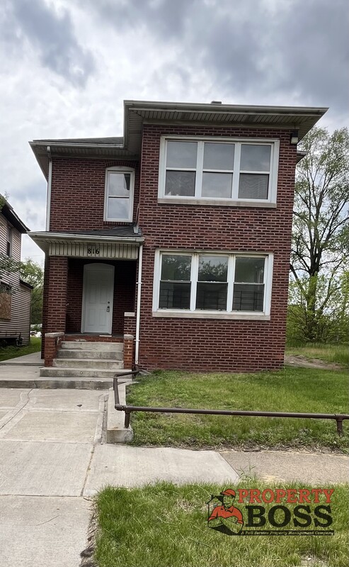 Gary House: 816 Pennsylvania Street