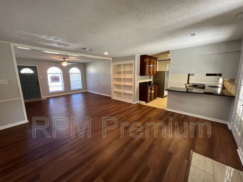 Baton Rouge House: 9344 Tasmania Ave.