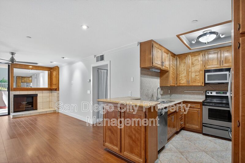 San Diego Condo: 750 State St