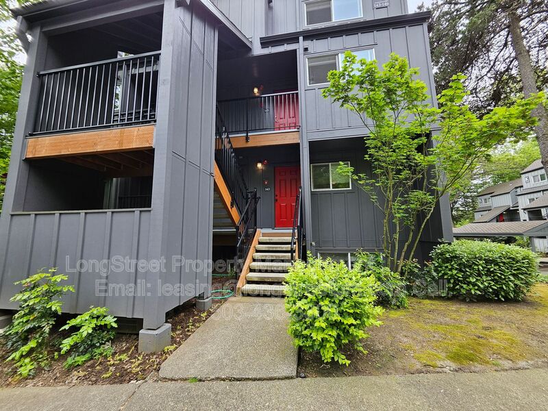 Lake Oswego House: 4 Touchstone Dr