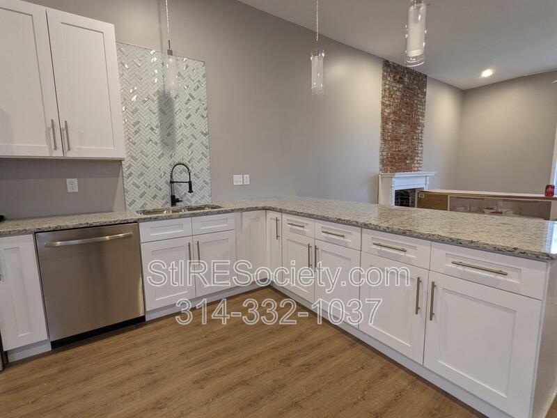 St. Louis Condo: 2206 Blendon Pl.