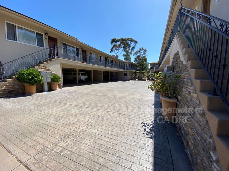 San Diego House: 4047 8th Ave