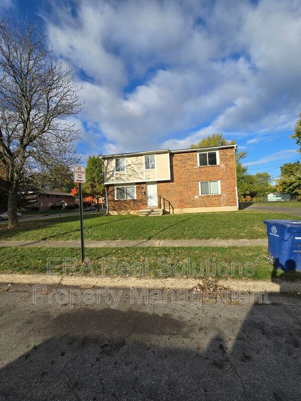 Columbus Condo: 1620 Smith Rd