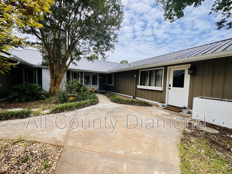 Panama City Beach House: 916 Cobia Dr