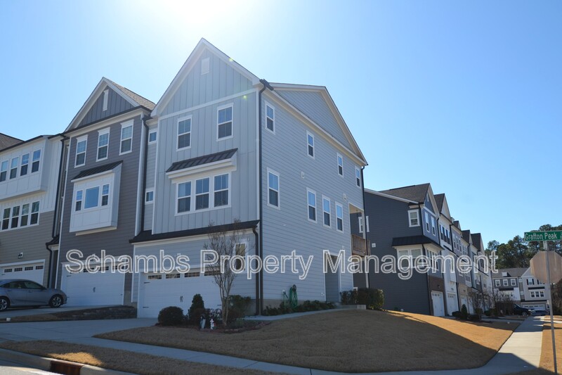 Apex Townhome: 820 Grafton Peak Ln