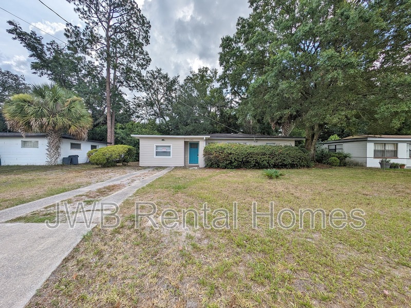 Jacksonville House: 3853 Copper Cir E