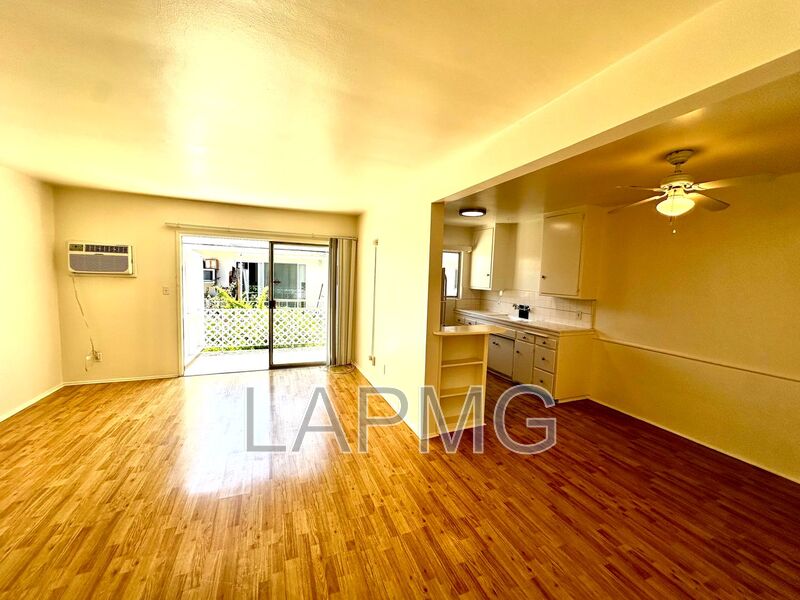Van Nuys House: 5748 Hazeltine Ave.