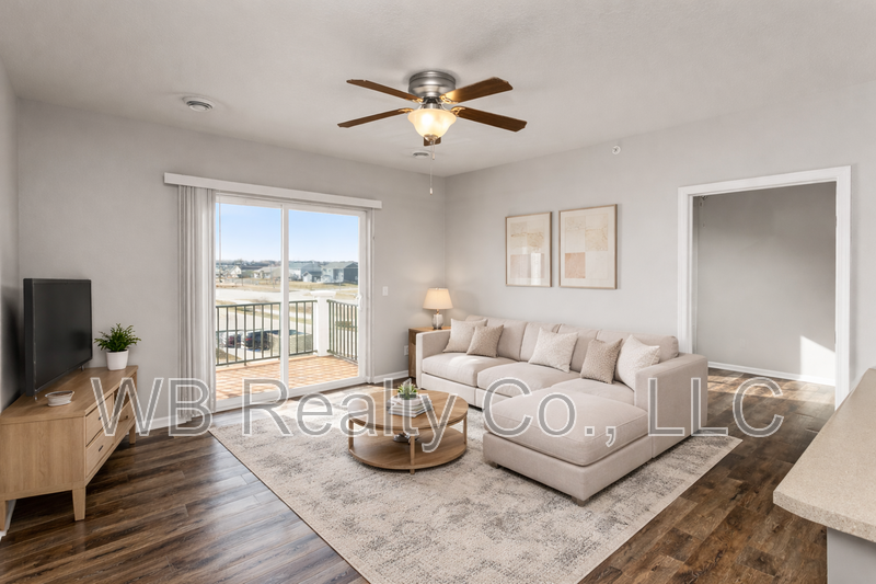 Grimes Condo: 1951 N James St