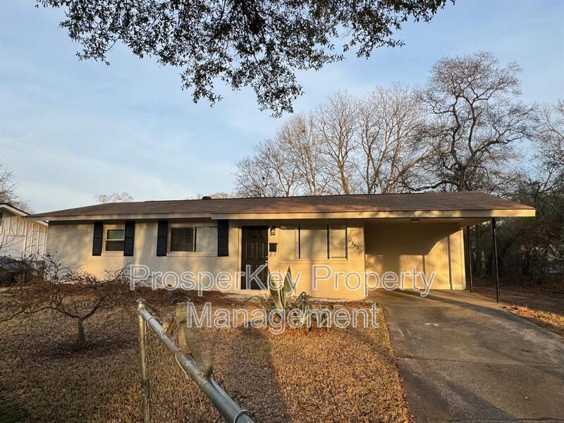 Columbus House: 2240 Patsy Ln