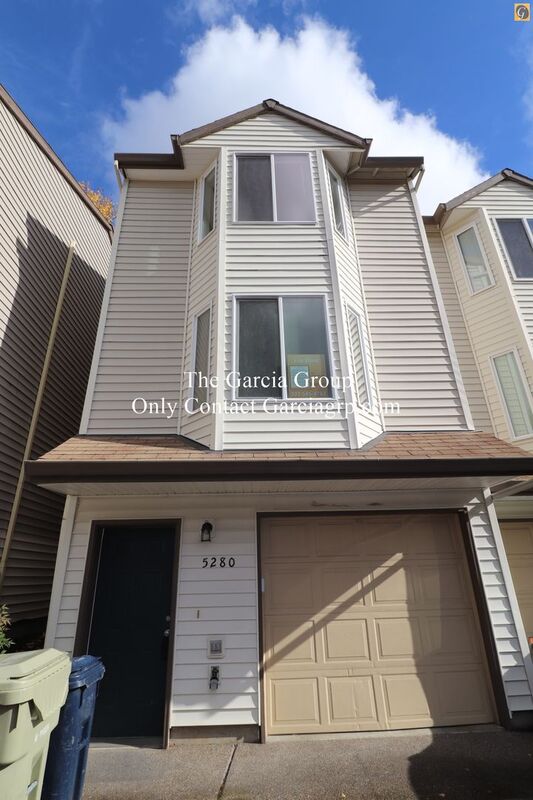 Aloha Townhome: 5280 SW 174th Terrace