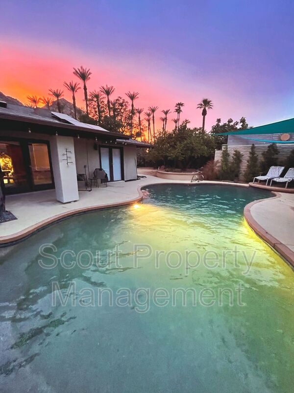 La Quinta House: 46560 Cameo Palms Drive
