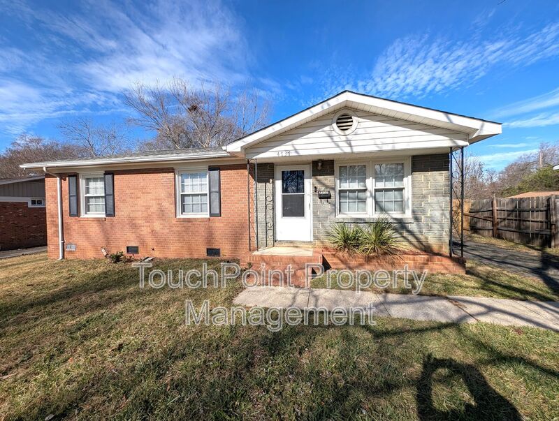 Charlotte House: 4737 Pineleaf Drive