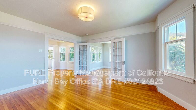 Sausalito Condo: 195 San Carlos Avenue