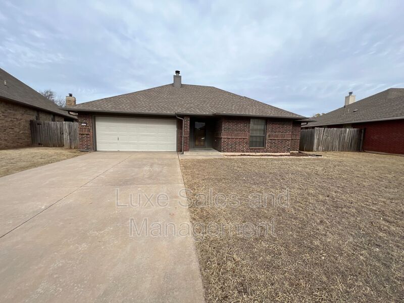 Oklahoma City House: 3053 SW 92nd Street