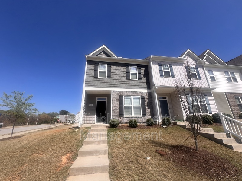 Clayton Townhome: 11 Blakely St