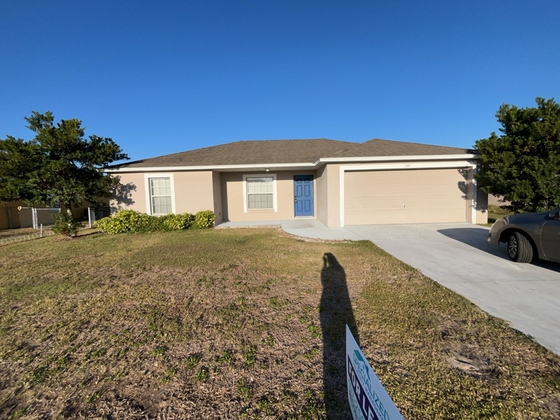Winter Haven House: 247 Lake Eloise Pointe Blvd