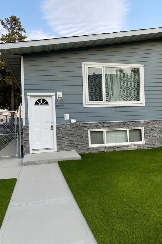 Edmonton House: 10135 161 St. NWDownstairs